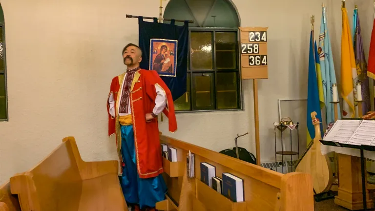 Ukrainian Folk Music and Bandura Sounds Fill St. Nicholas Church